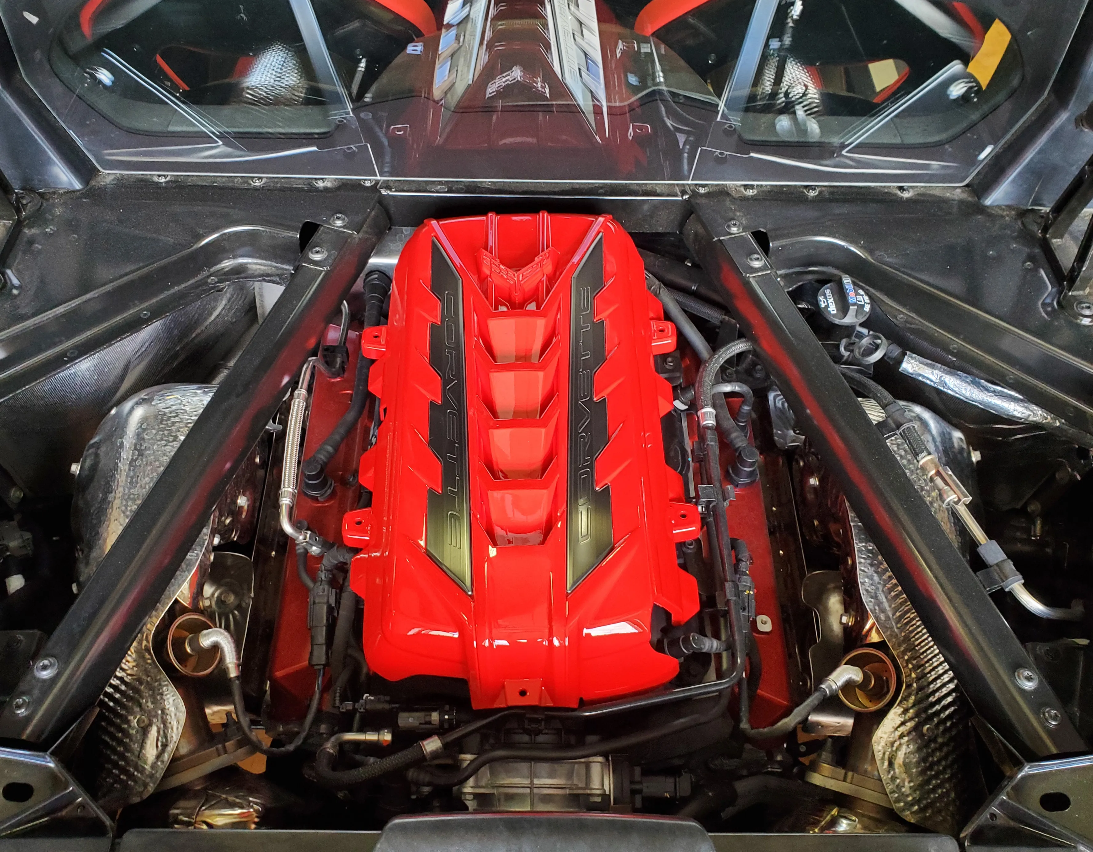 C8 2020-2024 Chevrolet Corvette Custom Painted Engine Cover - With Or Without Carbon Flash Insert - EOS