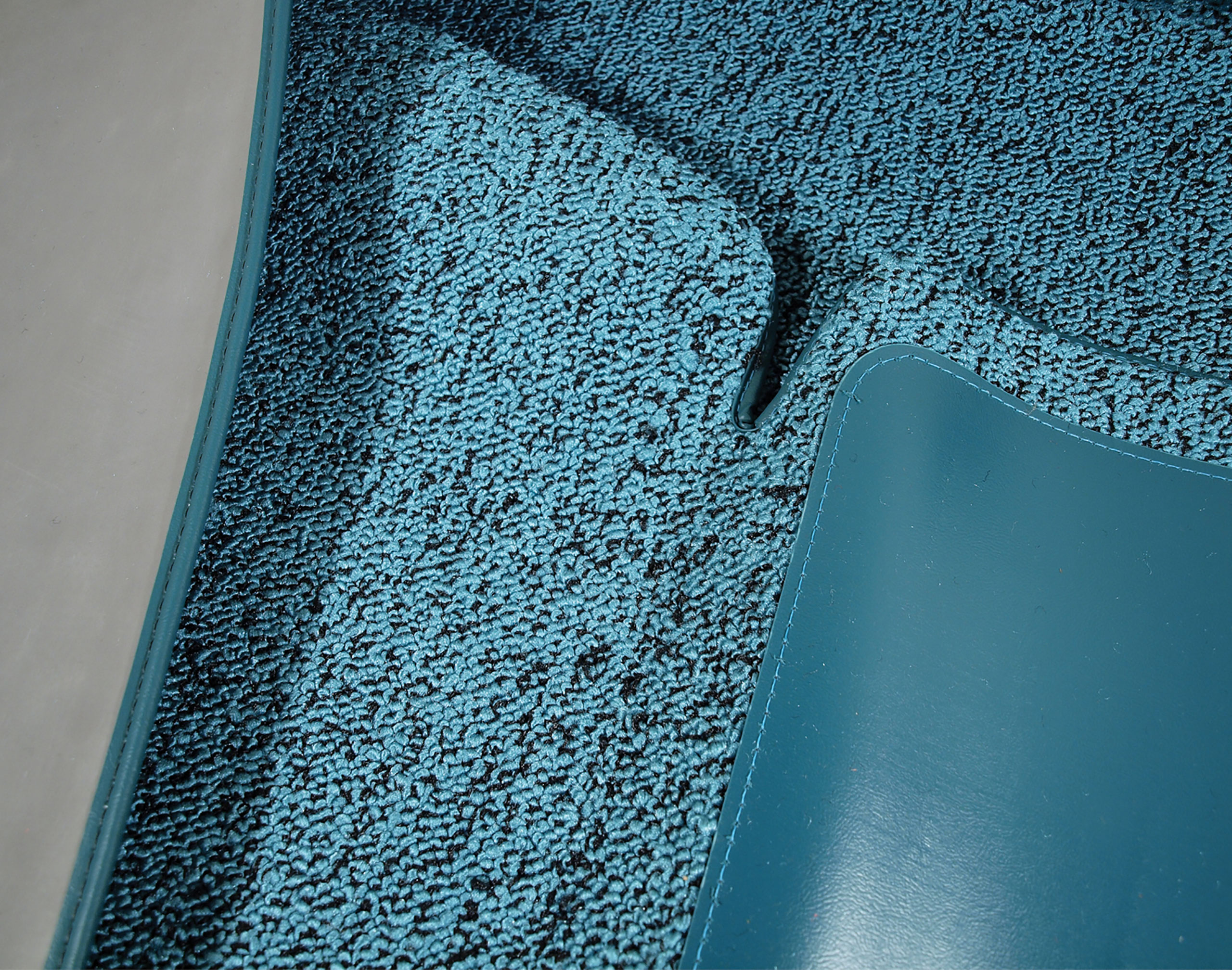 C1 1959-1960 Chevrolet Corvette Carpet. Turquoise Tuxedo - Auto Custom Carpet