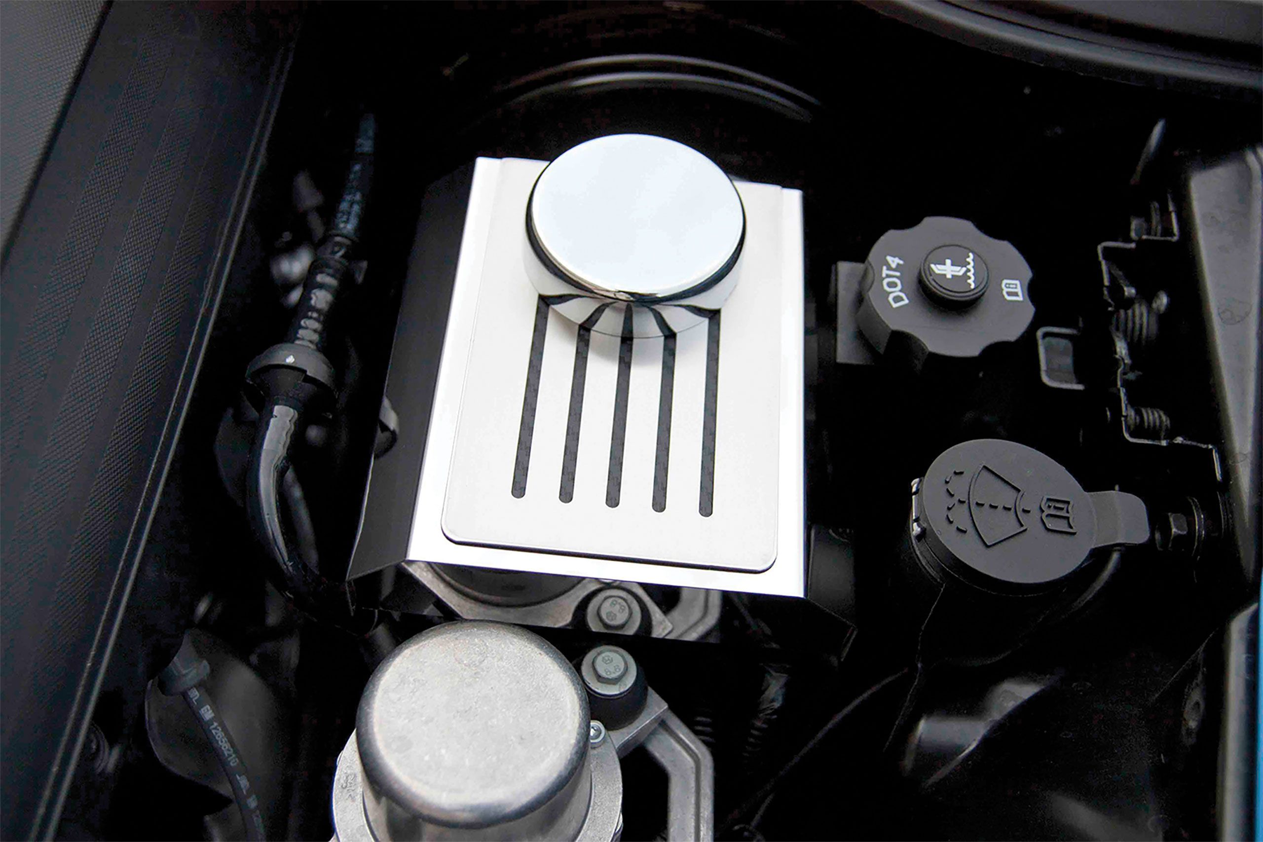 C7 2014-2019 Chevrolet Corvette Z51/Z06/ZR1 Master Cylinder Cover W/Cap - Manual - ACC-053039-BBLK - American Car Craft